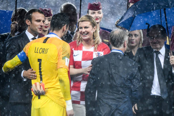 队员轮换以 队员轮换以